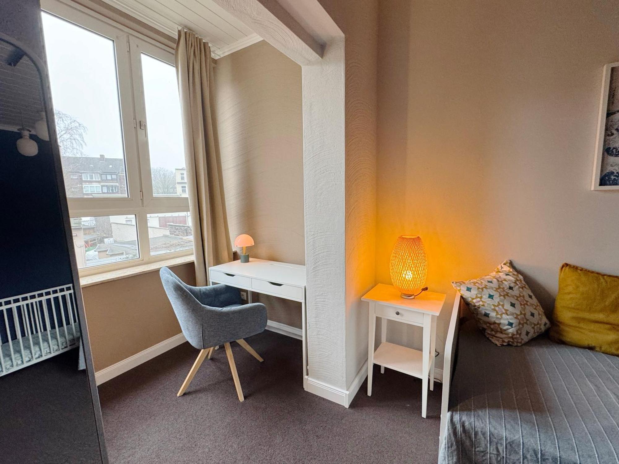 Huge Apartment With Sauna And Free Parking Duisburg Exterior photo